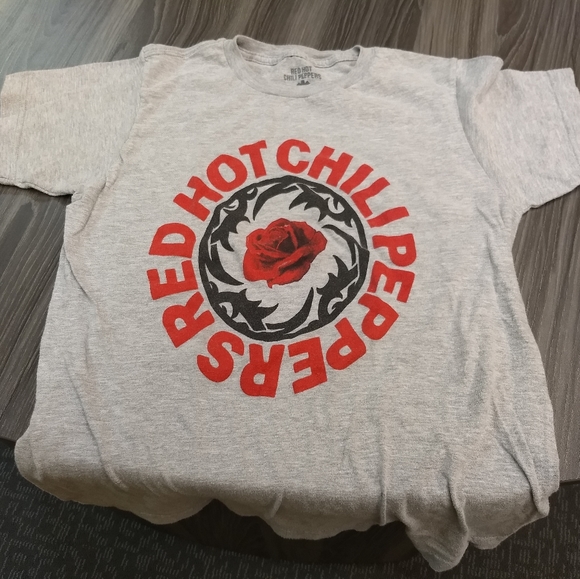 RED HOT CHILI PEPPERS T-SHIRT ๐ RHCP Music Tee